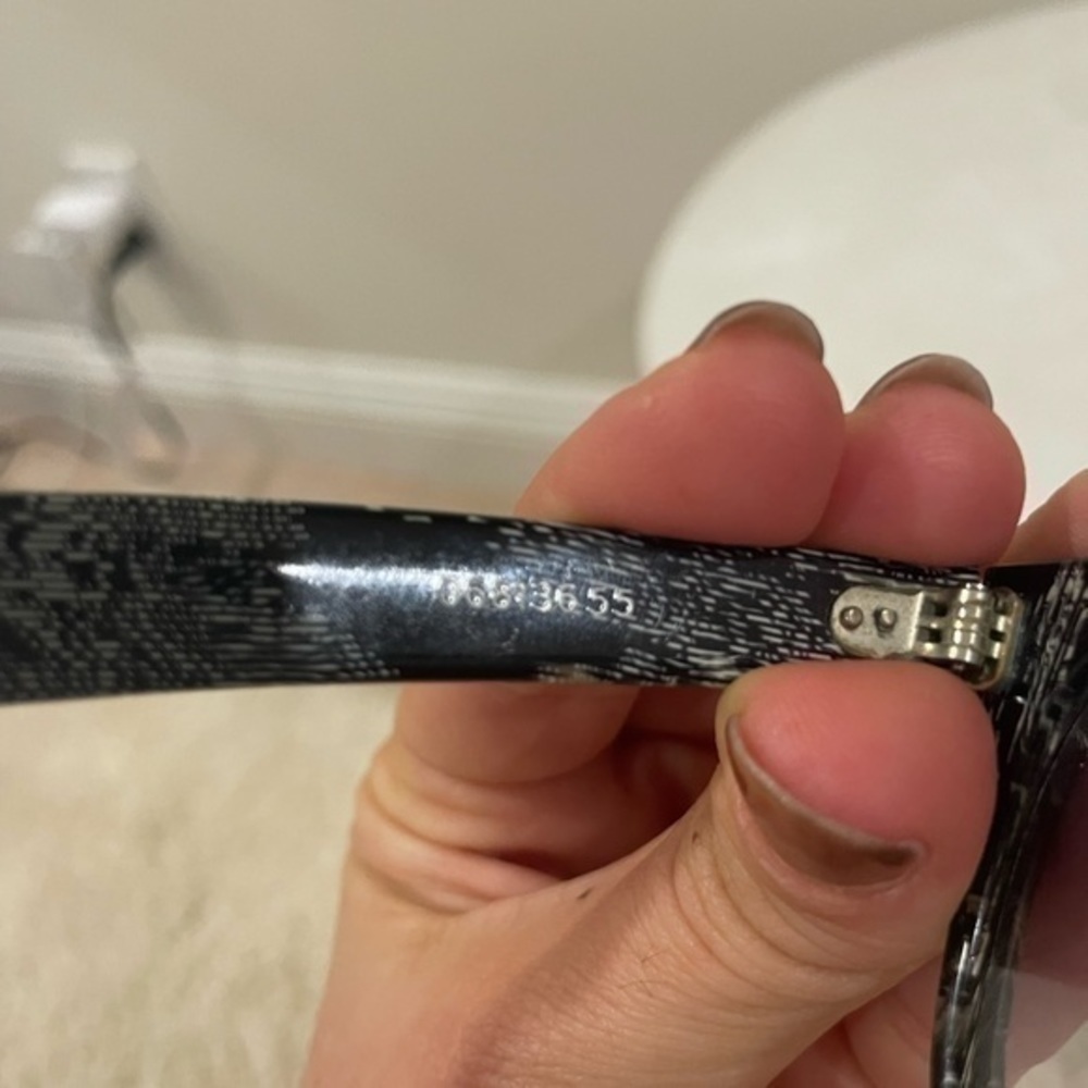 Sunglasses - Picture 6 of 7
